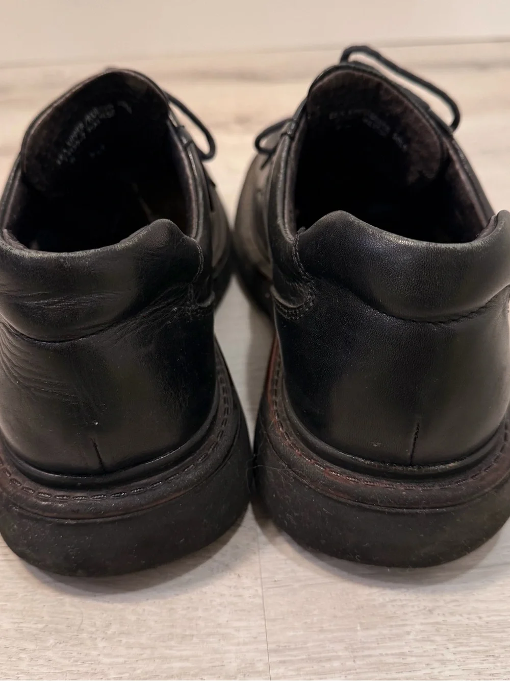 EUC BROWN Shoe Black Leather Men’s Size 11M, Made in Italy